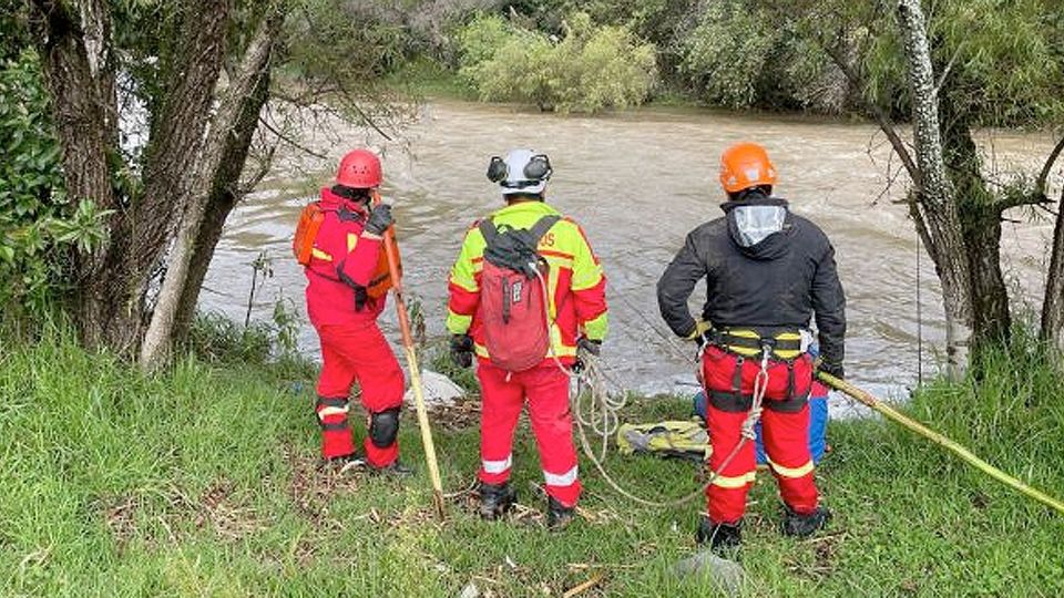 REscatistas buscan el cuerpo del menor.