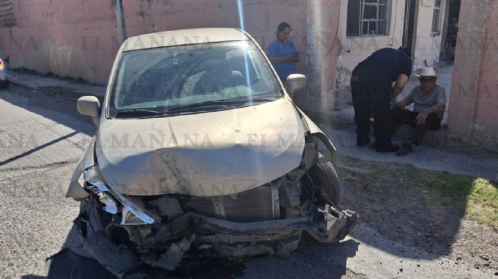 Abuelito se estrella con poste tras esquivar a imprudente conductor cerca de la Zona de Tolerancia
