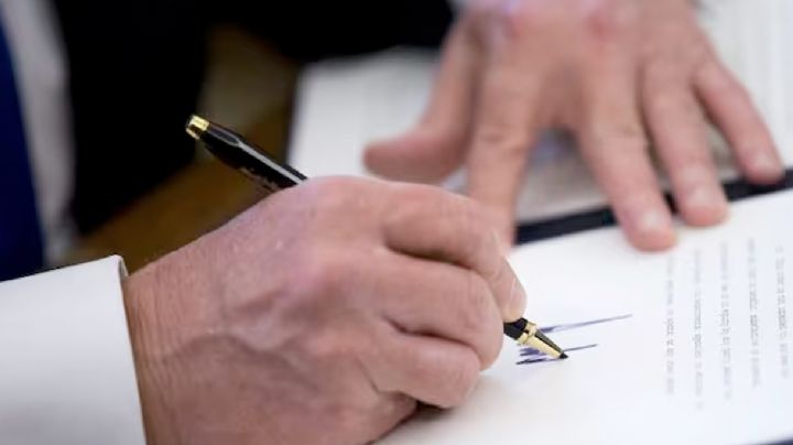 Trump avanza en el cierre del Departamento de Educación, firma orden ejecutiva para desaparecerlo