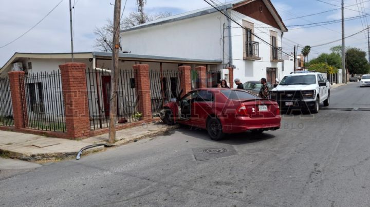Nuevo Laredo: conductor se estaba quedando dormido y provoca accidente vial en la Calle Guatemala