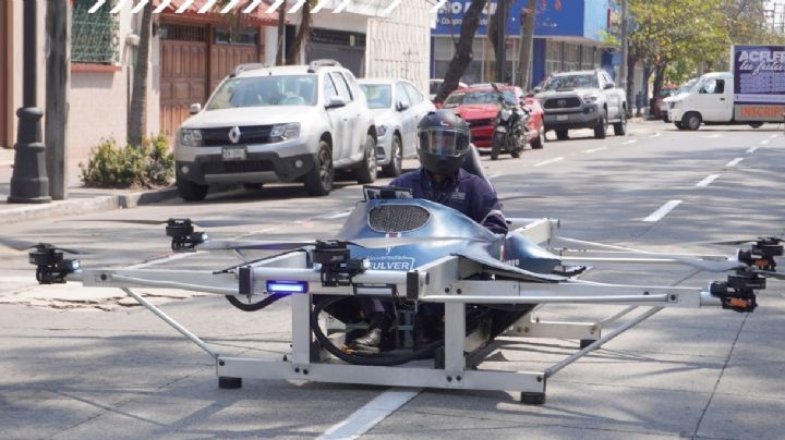 Estudiantes jarochos crean el primer auto volador mexicano; así es como vuela | VIDEO