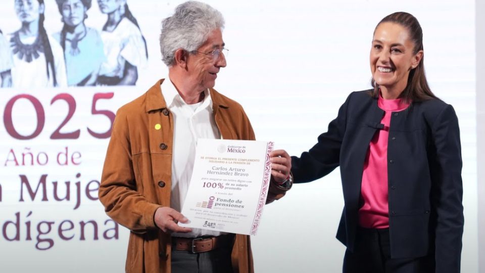 El gobierno continuará trabajando en políticas públicas que mejoren las condiciones laborales y de retiro para los mexicanos, reforzando programas como el Fondo de Pensiones para el Bienestar