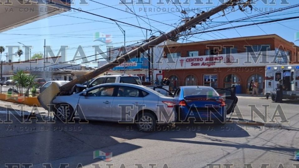 El accidente dejó a cuatro personas lesionadas.