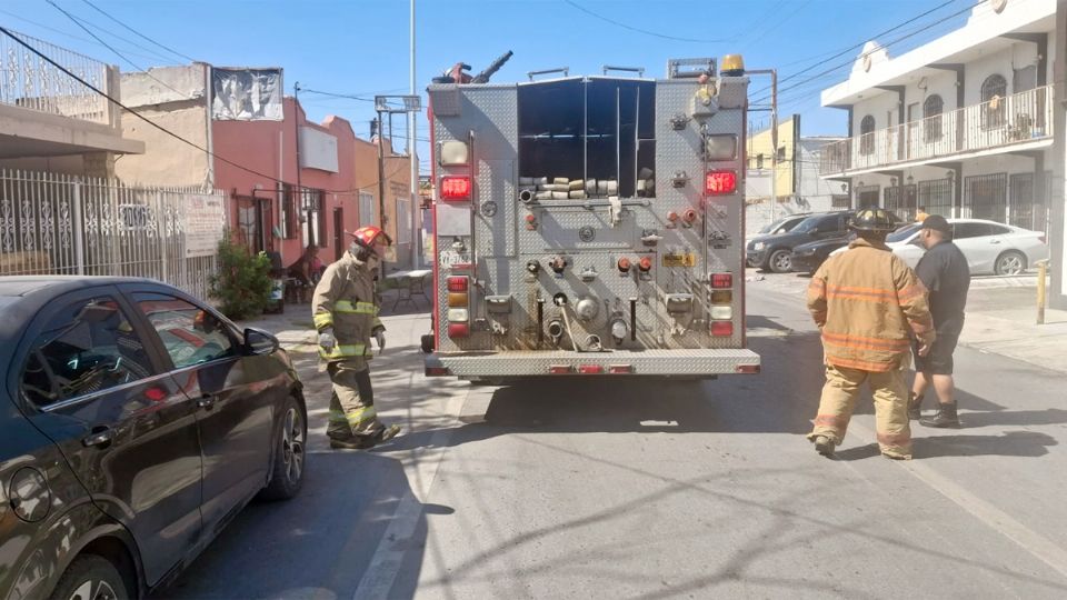 Los bomberos acudieron al llamado de auxilio.
