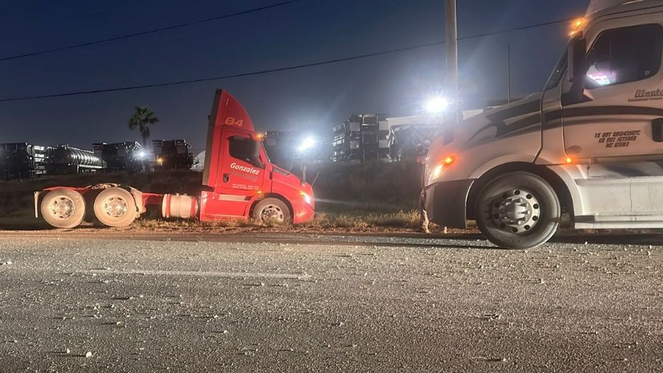 Choque de dos tráileres
