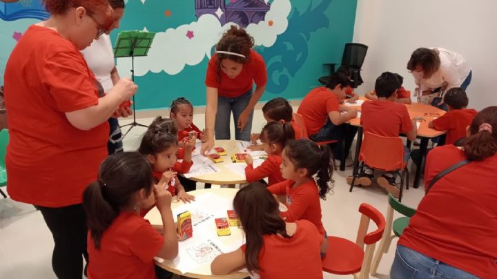 Infoteca 'Sor Juana Inés de la Cruz' se llena de vida con visita de niños y jóvenes