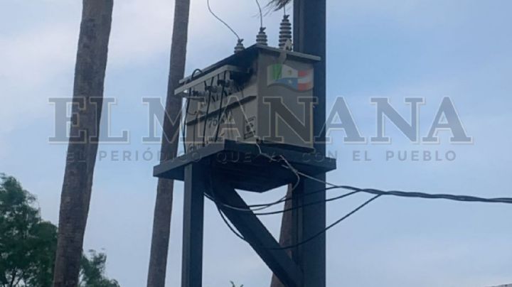 Reportan incendio de transformador de CFE en colonia Electricistas 2