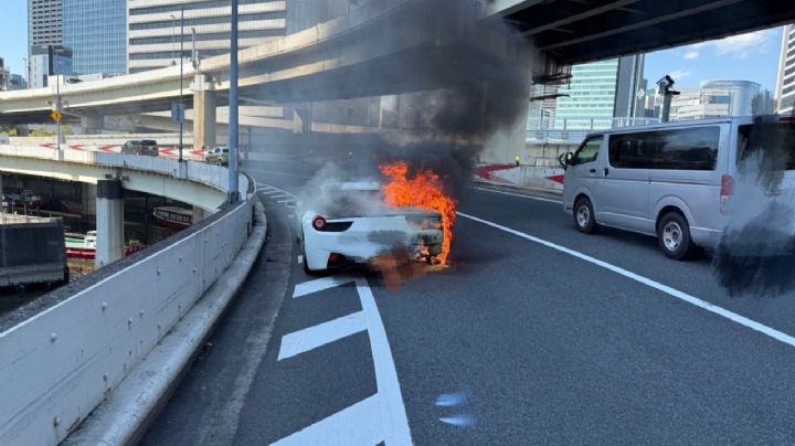 Hombre ahorra por 10 años y compra el vehículo de sus sueños; en minutos termina hecho cenizas