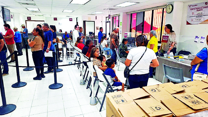 Placas nuevas a 2 mil 603 pesos