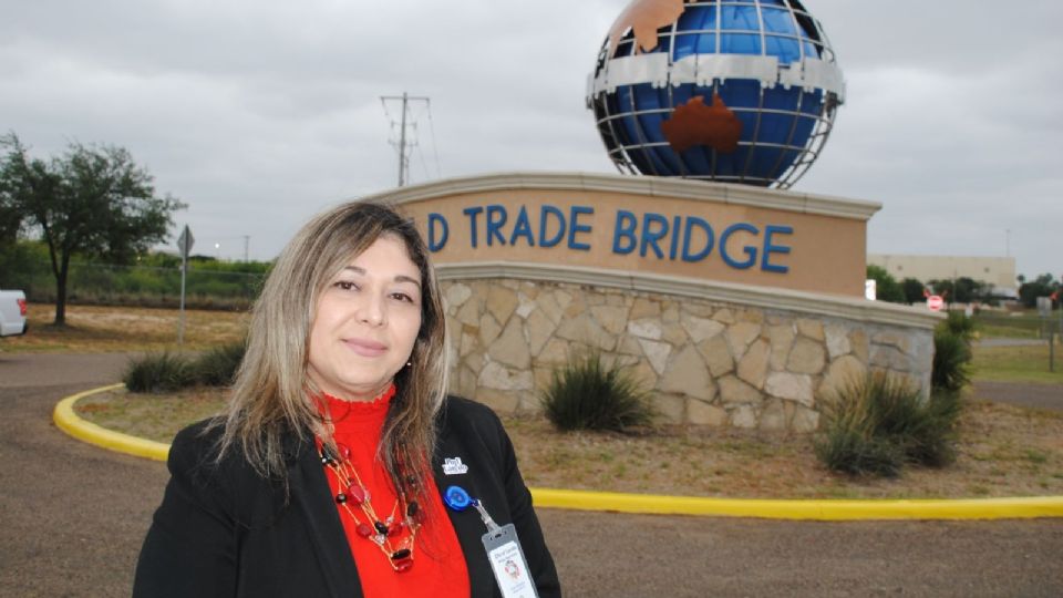 Elsa Hinojosa es la directora del Sistema de Puentes en la Ciudad de Laredo.