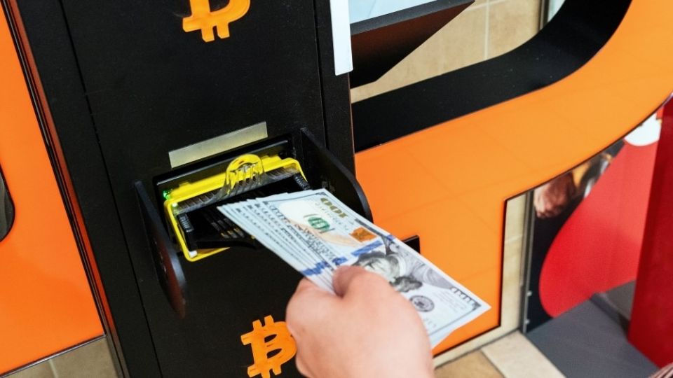 Nueva oleada de fraudes con cajeros de Bitcoin denuncia la Policía de Laredo.