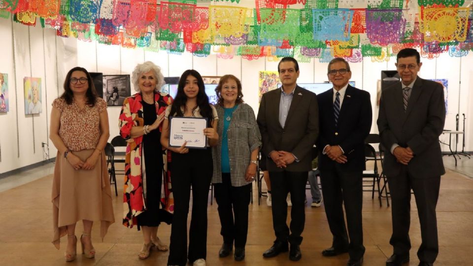 Los estudiantes de sexto grado compitieron para saber quién domina el idioma