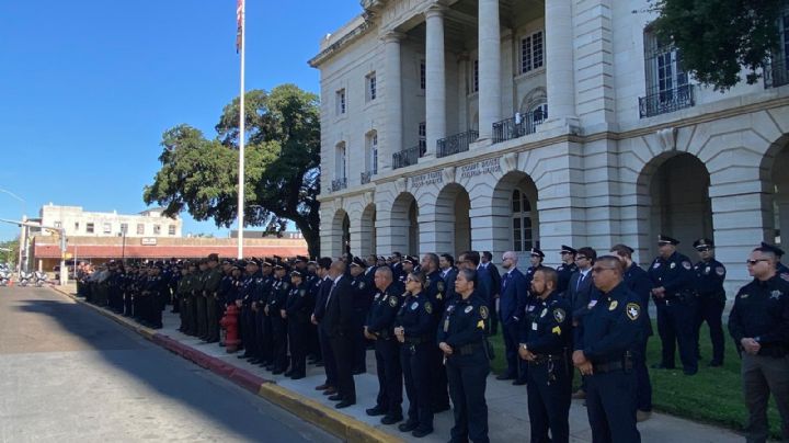 Honran en Laredo a policías caídos en cumplimiento del deber; fue una emotiva ceremonia