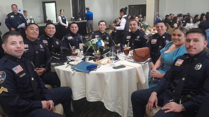 Entregan reconocimientos a los mejores policías de Laredo, Texas