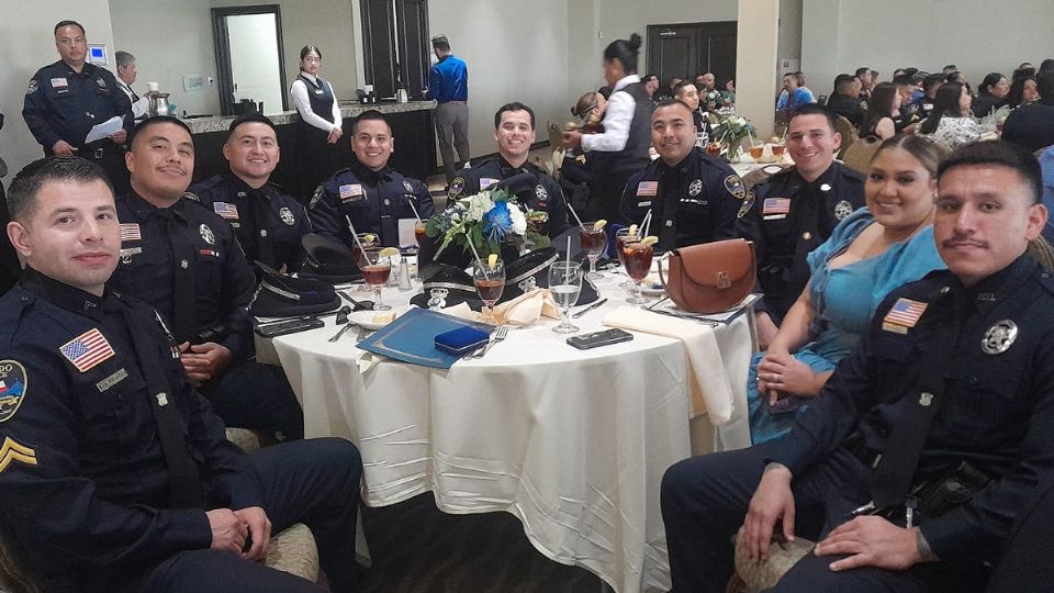 Asistente a la ceremonia del 'Día del Policía'.