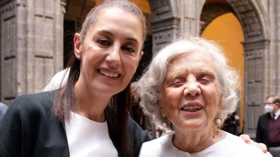 A sus 93 años, Elena sigue siendo una conciencia viva del país, testigo y cronista de sus dolores y esperanzas