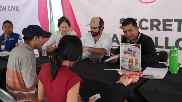 'Presidencia Cerquita de Ti' llega a la colonia Solidaridad para atender a las familias