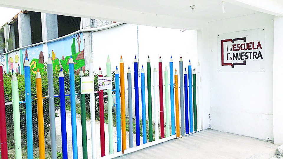 Planteles educativos se ven beneficiados con recursos para mejoras.