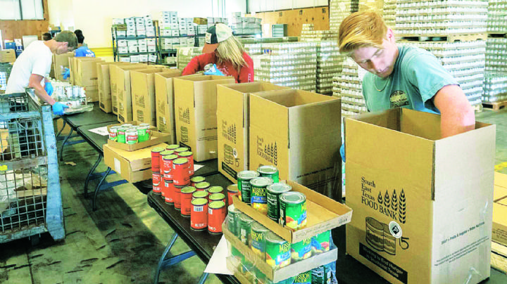 Recortan en Laredo apoyo alimentario