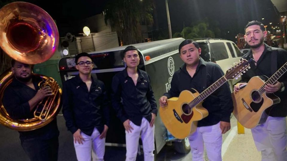 Su familia y amigos perdieron contacto con los jóvenes desde el domingo en la noche