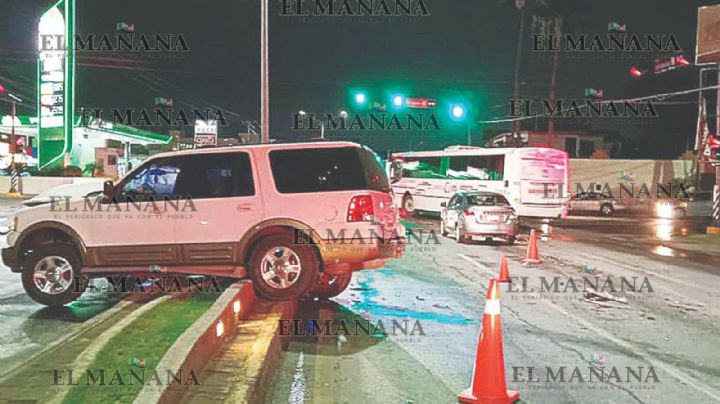 Nuevo Laredo: Juan termina la fiesta con aparatoso choque en la César López de Lara; quedó endeudado