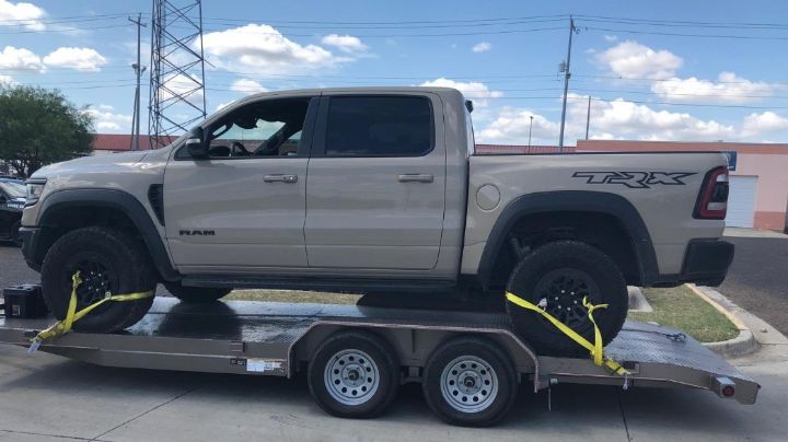 Recupera DPS camioneta robada en San Antonio, Texas; hay dos detenidos