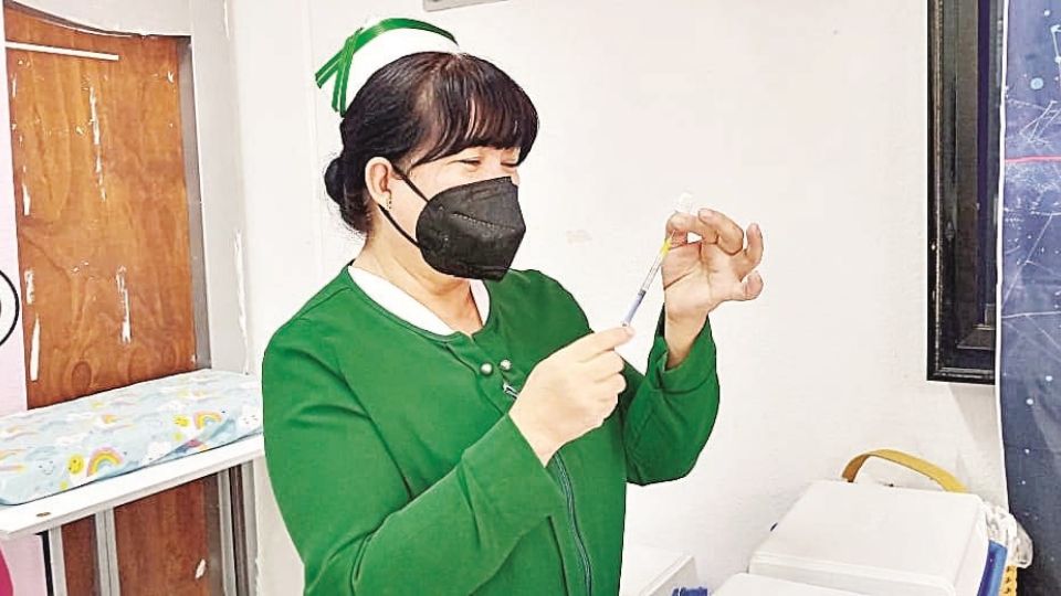 Extiende Jurisdicción Sanitaria campaña de vacunación con drive thru.