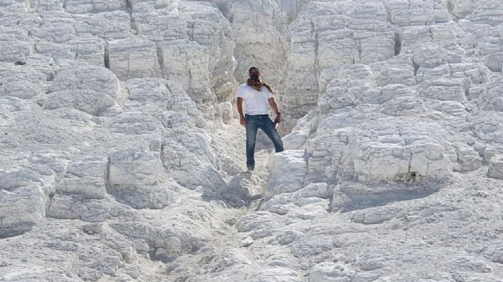 Este lugar en México te hará sentir como estar en la Luna por su superficie blanca y desértica