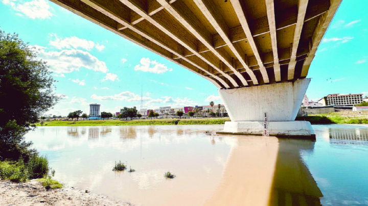 Aumenta el nivel del río Bravo con lluvias