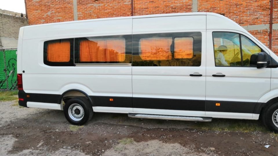 Unidades crafter darán servicio de transporte para llegar a negocios.