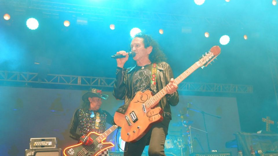 La frontera se sacudió al ritmo del rock mexicano con la presentación estelar de Alex Lora y El Tri, máximos representantes de este género en el país