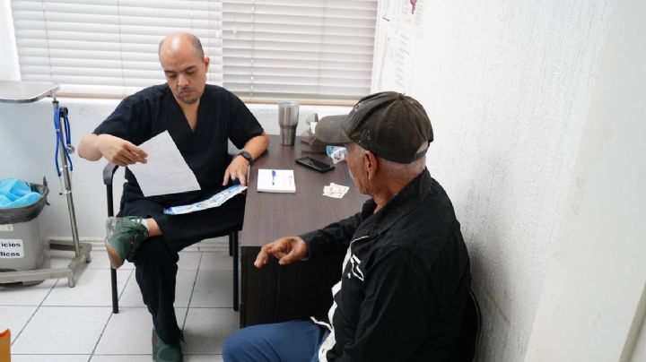 Reconocen a padres con brigada médica 'Papá Saludable' en Nuevo Laredo