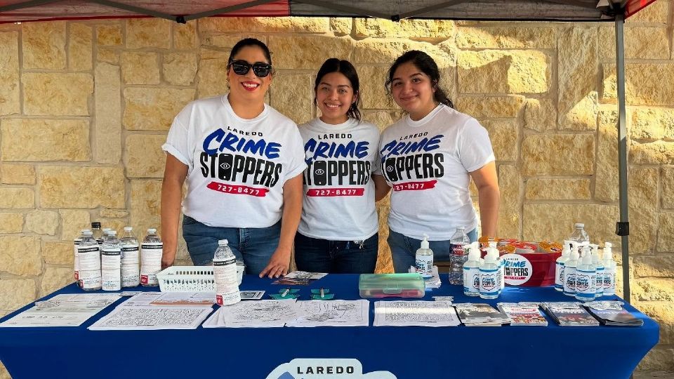 Las chicas de Laredo Crime Stoppers invitan a su primer feria anual del ejercicio físico en el parque Bartlett