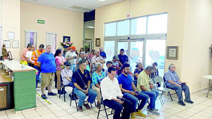 Salen miles a votar en Nuevo Laredo en histórica elección