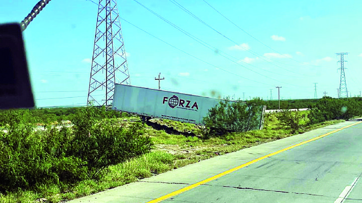 Urgen señalamientos en el Libramiento Méx 2: traileros