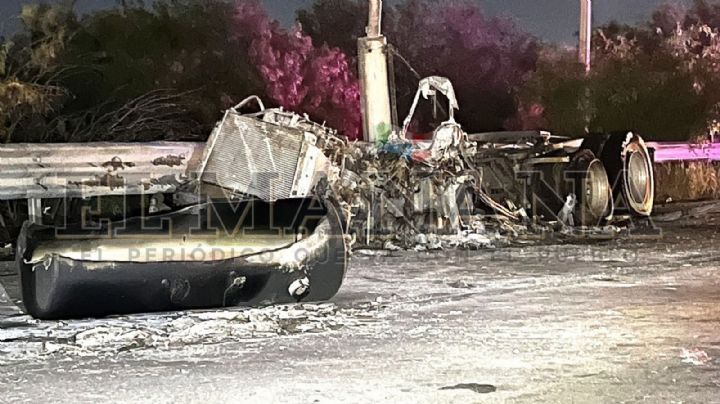 Trailero muere calcinado en el Libramiento Mex 2; chocó brutalmente contra otra unidad