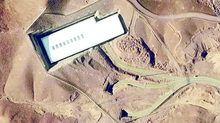 Bombardea EU a Irán; agita guerra