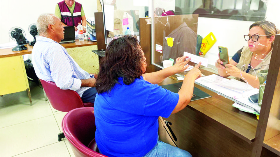 Tras el proceso de validación de datos se procederá a la entrega de tarjetas.