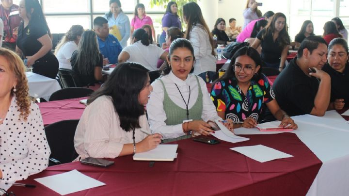 Capacitan a funcionarios de Nuevo Laredo para atender crisis de mujeres víctimas de violencia
