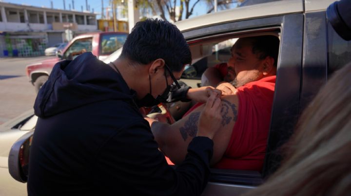 Habrá jornada de vacunación 'drive-thru'; ¿a dónde tengo que acudir?