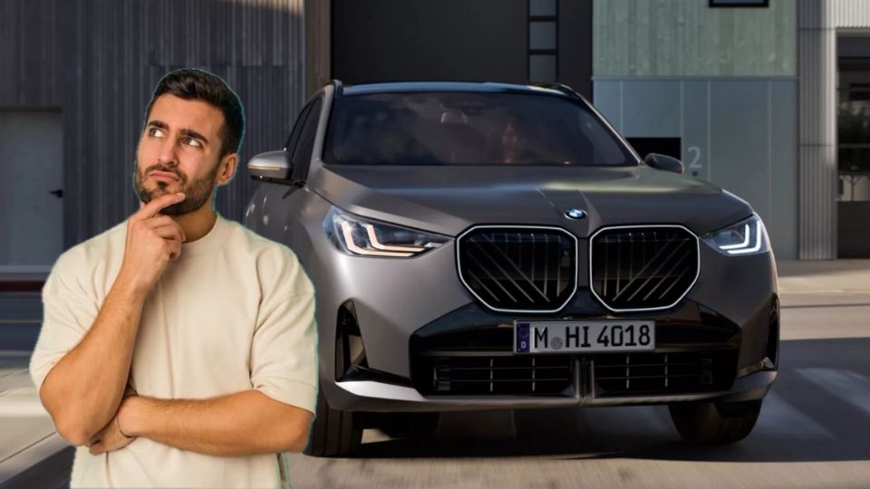 Es auto es muy parecido al BMW.