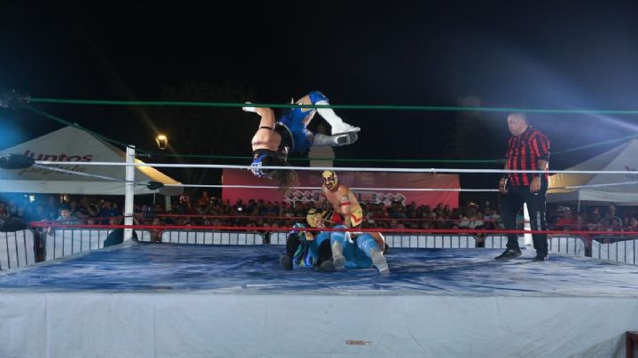 Más de 3 mil asisten a función de Lucha Libre por el 177 aniversario de la fundación de Nuevo Laredo