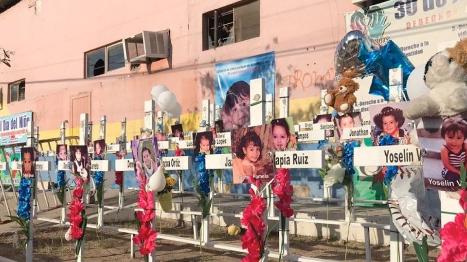 Reunión de sobrevivientes con Héctor, su rescatista.