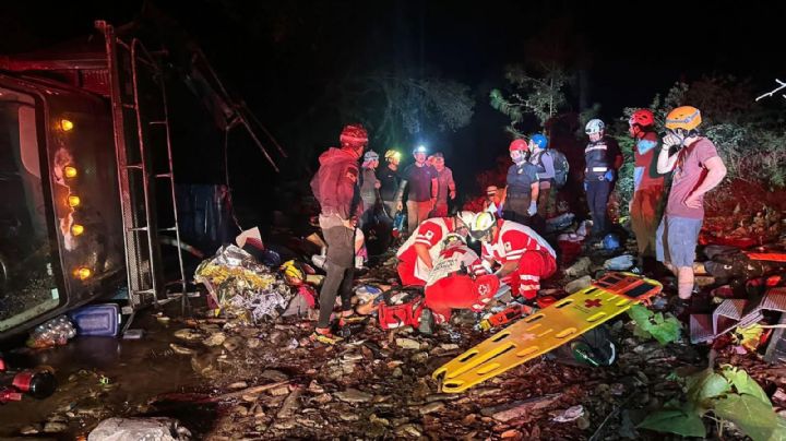 Autobús se desbarranca con 21 pasajeros; iban a un tour en Matacanes | VIDEO