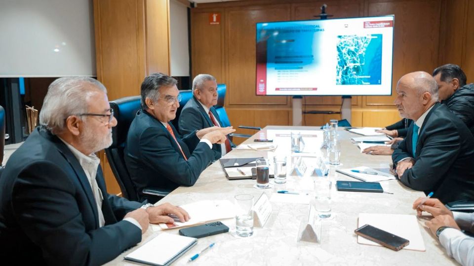 Reunión fructífera del gobernador Américo Villarreal.