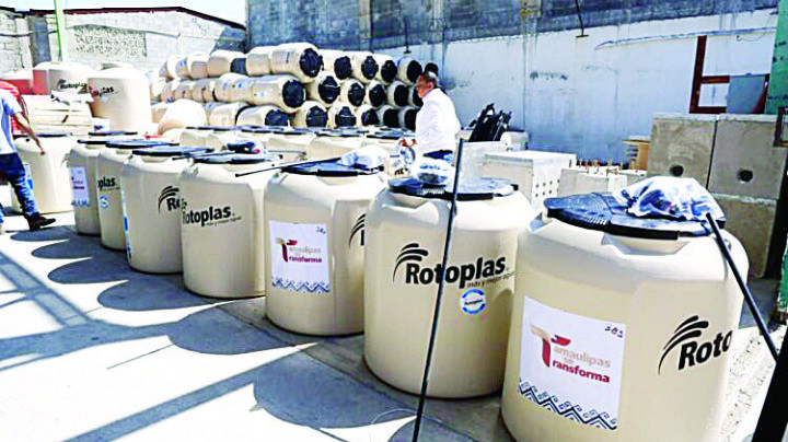 Abren registro a familias que podrían recibir tinacos en Nuevo Laredo; estos son los requisitos