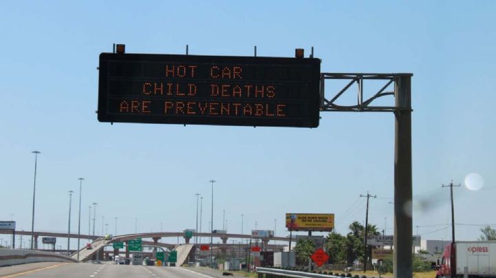 Crean campaña en Texas para evitar dejar a niños solos dentro de autos cerrados; hay castigos