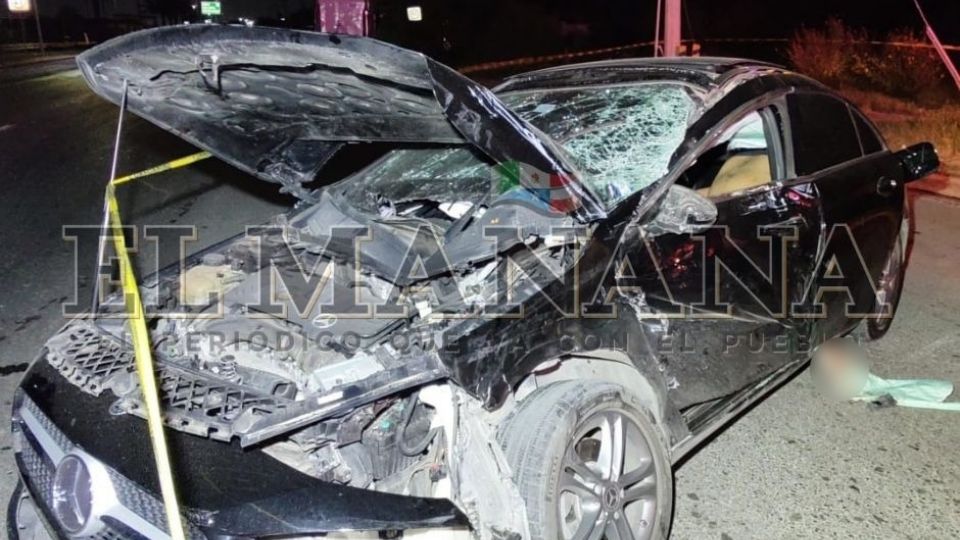 El hombre que viajaba en el Mercedes Benz perdió la vida.