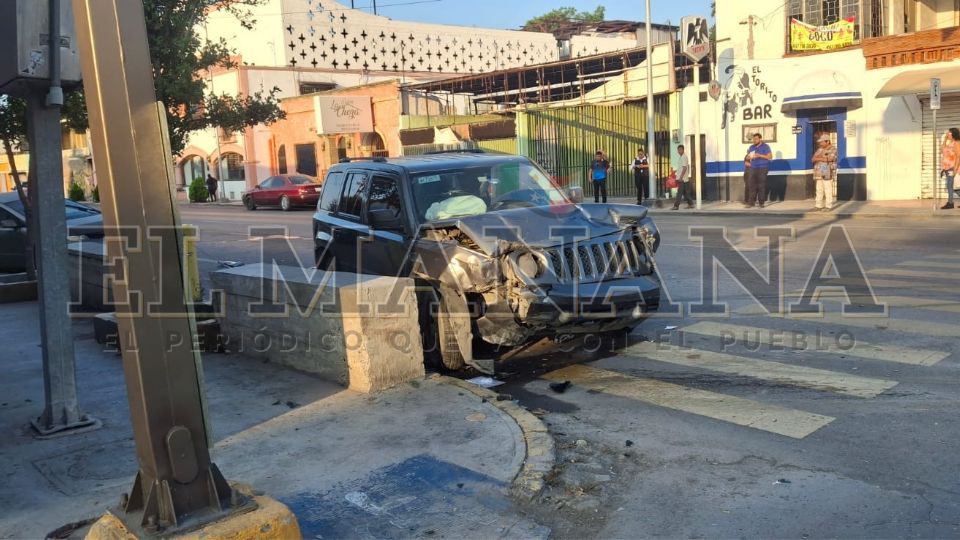 La imprudencia, además del estado inconveniente, causaron este accidente vial en el centro de la ciudad