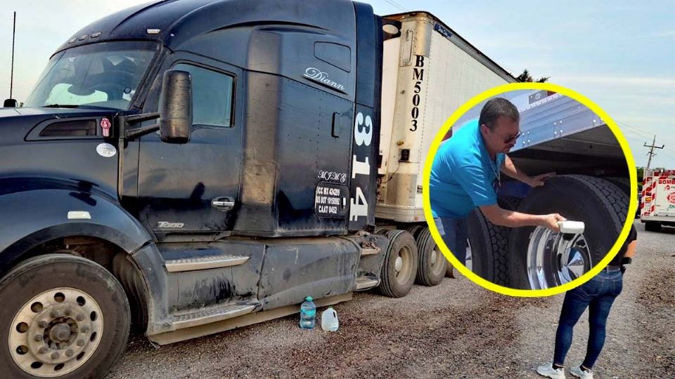 El hombre se puso bajo su unidad para revisar una falla mecánica